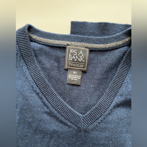 Jos. A. Bank Charcoal V-Neck Sweater - Picture 2 of 3